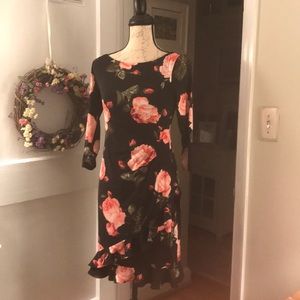 Pretty, floral dress. Size 4.